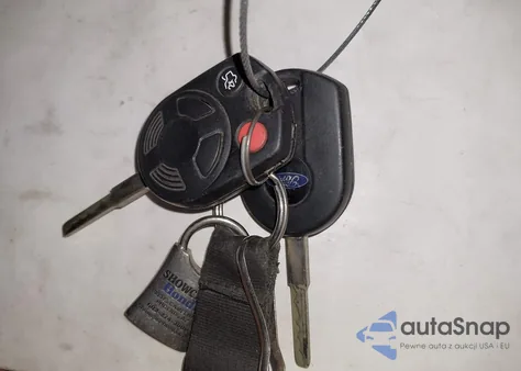 2014 Ford Focus Se z USA, uszkodzony, nr VIN 1FADP3F25EL300328